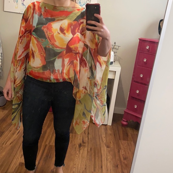 Cover up / scarf - Picture 2 of 3